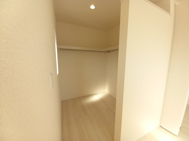 水戸河和田　3期の収納|たっぷりとしたウォークインクローゼットです！あなたは何を収納しますか？