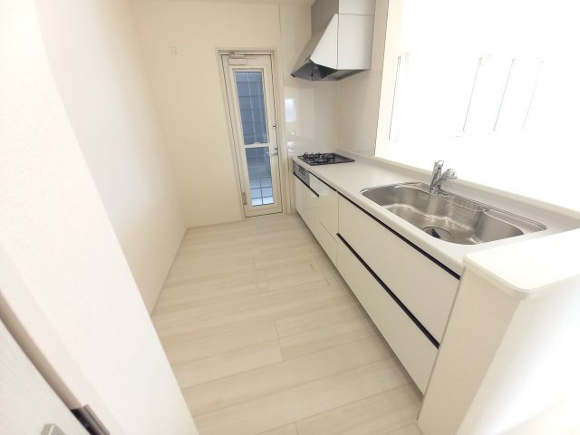 水戸河和田　3期のキッチン|開放感がありお部屋を見渡せ・・動線が非常に効率的でスムーズな作業ができ魅力的です。