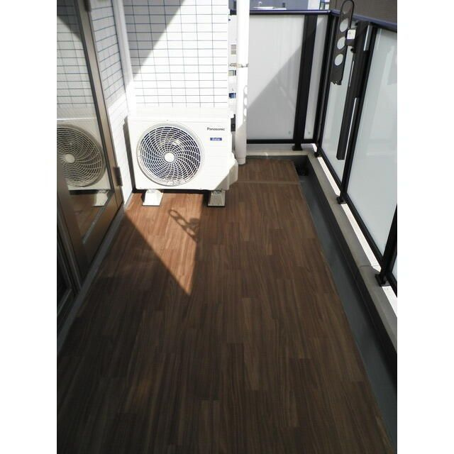 アプリーレ東中野のバルコニー