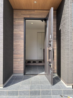 【玄関】 | 四日市市みゆきヶ丘一丁目