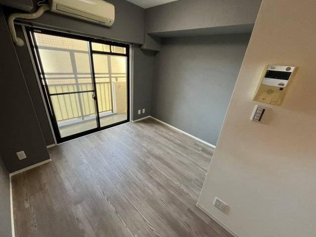 ロイヤルメゾン芦屋Ⅵの居間・リビング