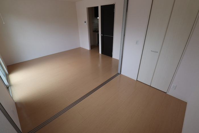 ブリエヴェール都の寝室|クローゼット付の寝室です☆