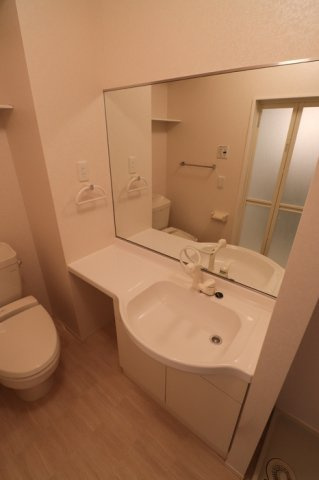 ブリエヴェール都の洗面所|広い洗面スペースです★