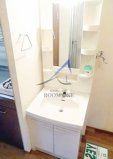 パインハイムの洗面所|洗面台です。
