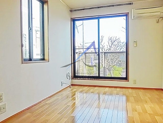 パインハイムの居間・リビング|洋室のお部屋です。