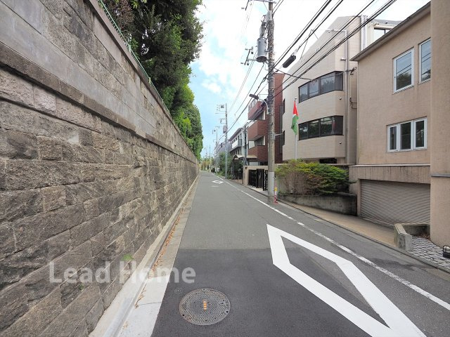 【前面道路含む現地写真】 | 港区南麻布3丁目