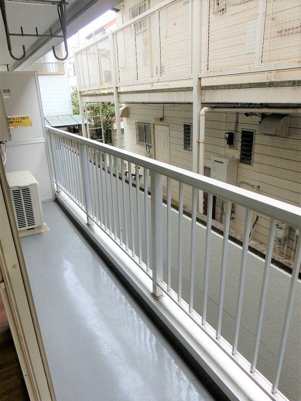シャルム荻窪のバルコニー