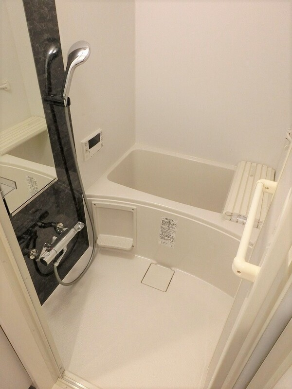 シャルム荻窪の浴室