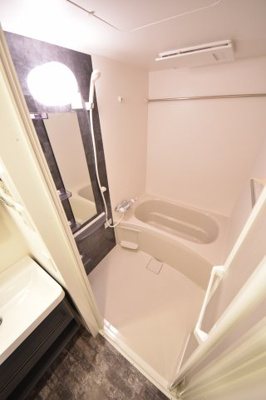 【浴室】 | セレニテ神戸元町プリエ