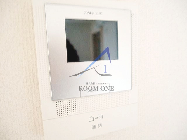 ネオコーポフロラⅠのセキュリティ|モニター付きインターホンです。