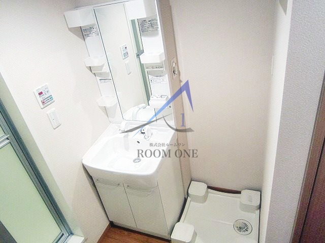 ネオコーポフロラⅠの洗面所|洗面台です。