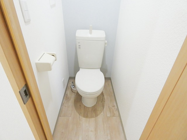 メゾンMKのトイレ