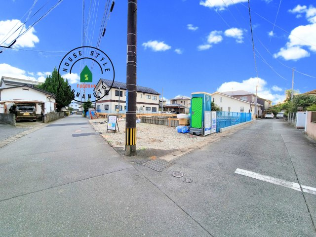 熊本市東区花立6丁目第4-4棟(1号棟)の前面道路含む現地写真|見学の時間などお気軽にお問い合わせ下さい。