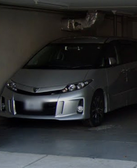 リベール入谷の駐車場