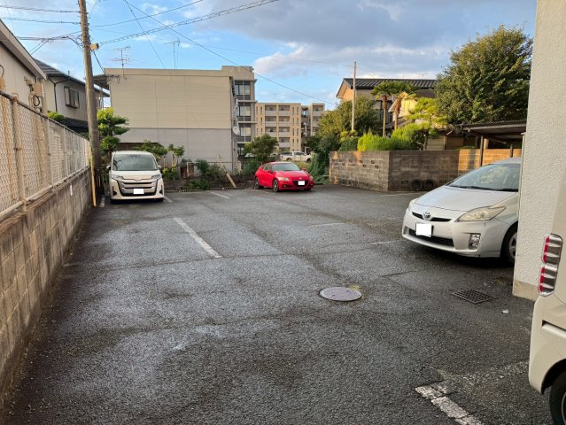 熊本市中央区　一棟マンションの駐車場