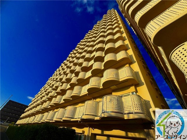 サバービアシティ21　C棟の外観