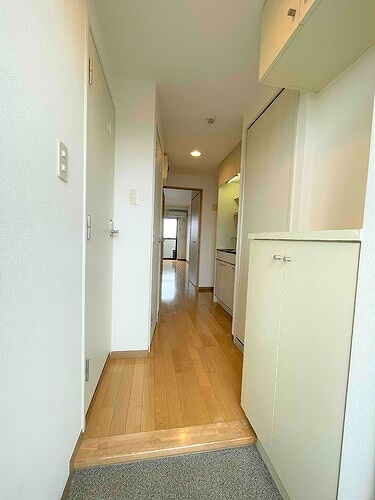 プレジオ３の内装|共有部からの室内　※同タイプ別部屋2022年9月撮影