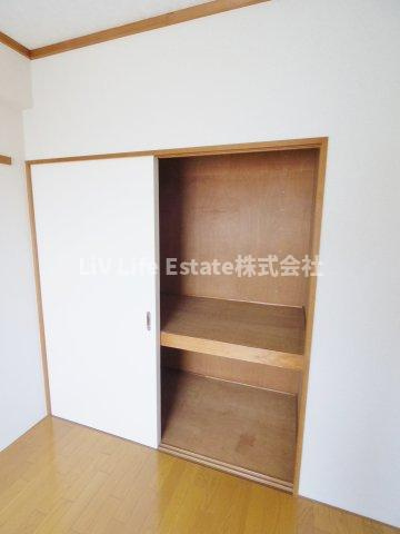 東久留米市八幡町３丁目の賃貸マンションの収納