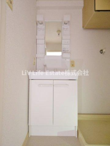 東久留米市八幡町３丁目の賃貸マンションの洗面所