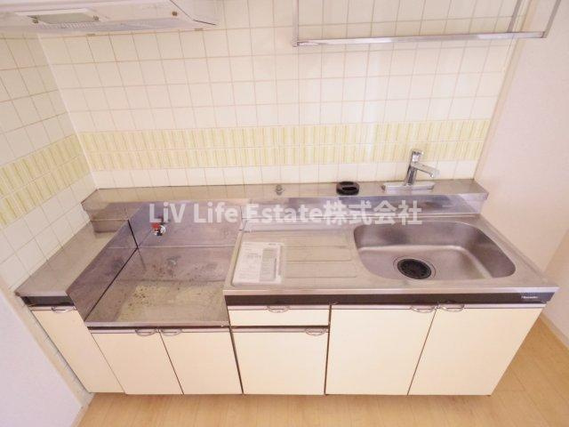 東久留米市八幡町３丁目の賃貸マンションのキッチン