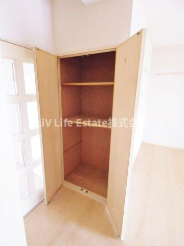 東久留米市八幡町３丁目の賃貸マンションの収納