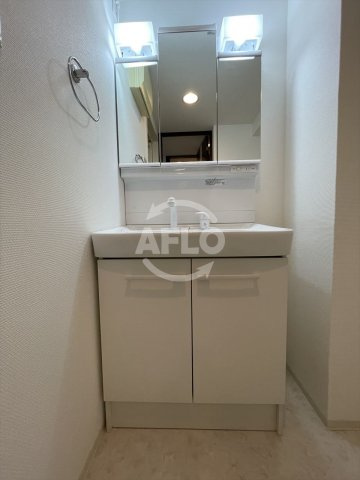 グランシス天満橋の独立洗面台|グランシス天満橋　洗面化粧台