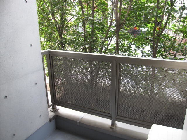 アトリウム25のバルコニー