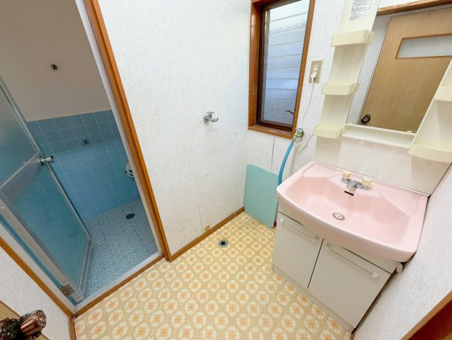 大和郡山市新町戸建ての玄関