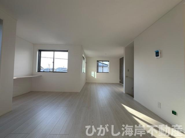 茅ヶ崎市萩園　新築戸建の居間・リビング|20.1帖　LDK