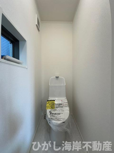 茅ヶ崎市萩園　新築戸建のトイレ|洗浄機能付きお手洗い