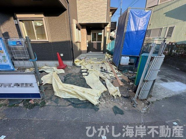 茅ヶ崎市萩園　新築戸建の駐車場|1月16日撮影　外構工事中　駐車スペース