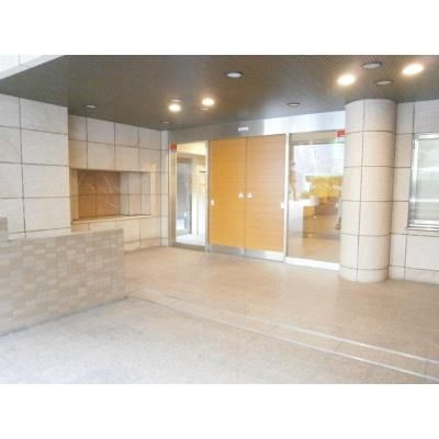 パークアクシス四谷ステージのエントランス