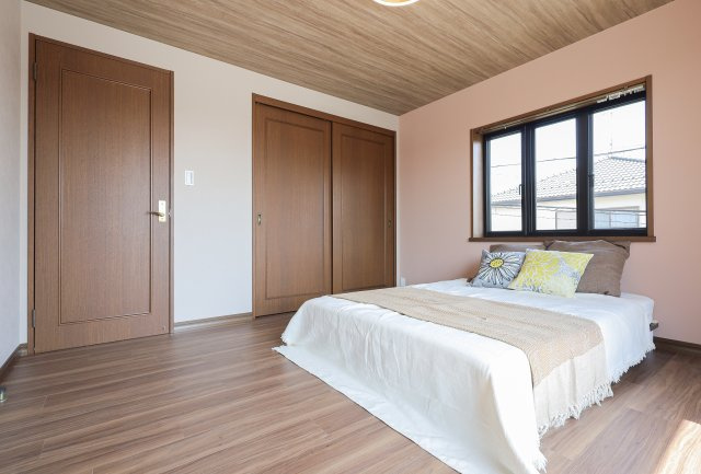 大津市松が丘２丁目 中古戸建の寝室|COLORS工務店施工事例です。松が丘の物件をリノベーションしませんか。