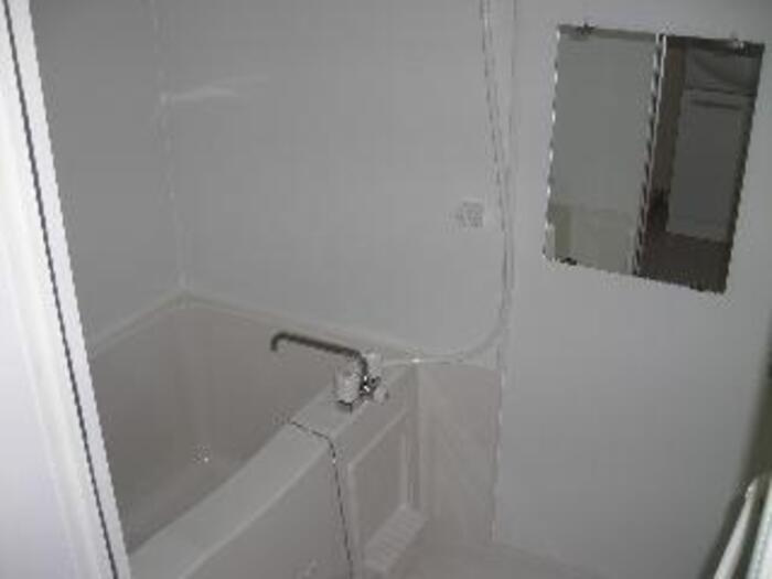 リーベC棟の浴室|きれいなお風呂です♪