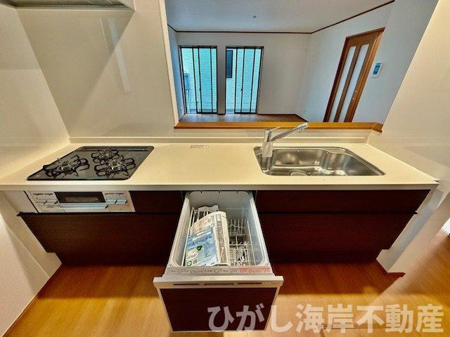 茅ヶ崎市東海岸南4丁目　新築戸建　全５棟のキッチン|食洗器付きシステムキッチン