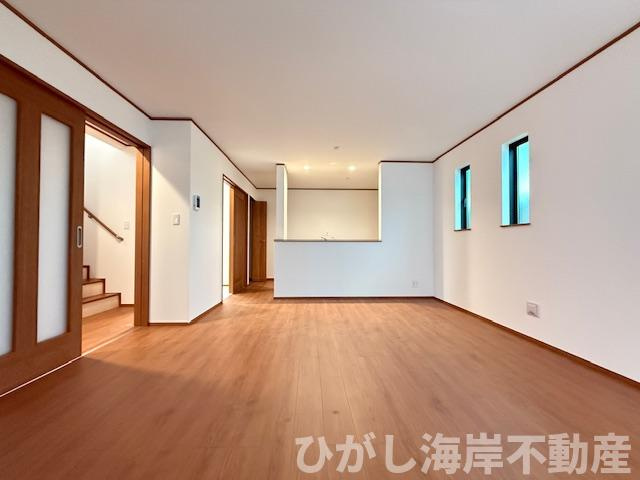 茅ヶ崎市東海岸南4丁目　新築戸建　全５棟のダイニング|17帖　LDK