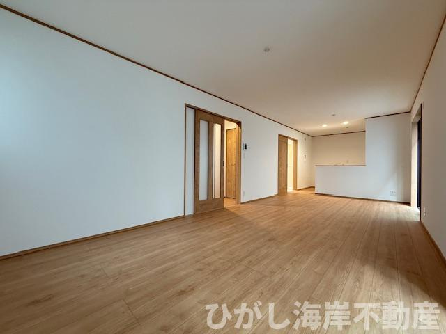 茅ヶ崎市東海岸南4丁目　新築戸建　全５棟のダイニング|18.3帖　LDK