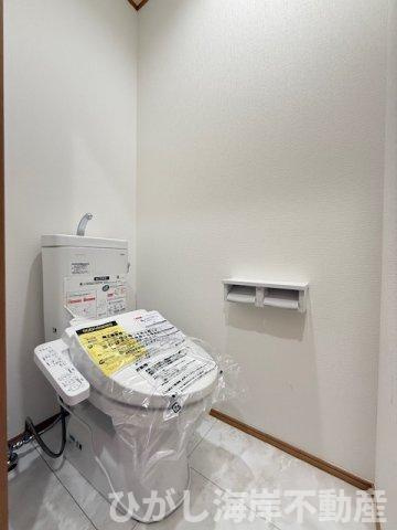 茅ヶ崎市東海岸南4丁目　新築戸建　全５棟のトイレ|洗浄機能付きお手洗い