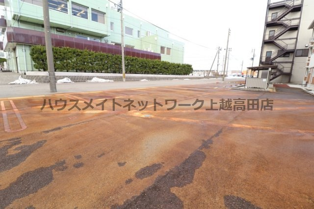 ルミナーレの駐車場|駐車場