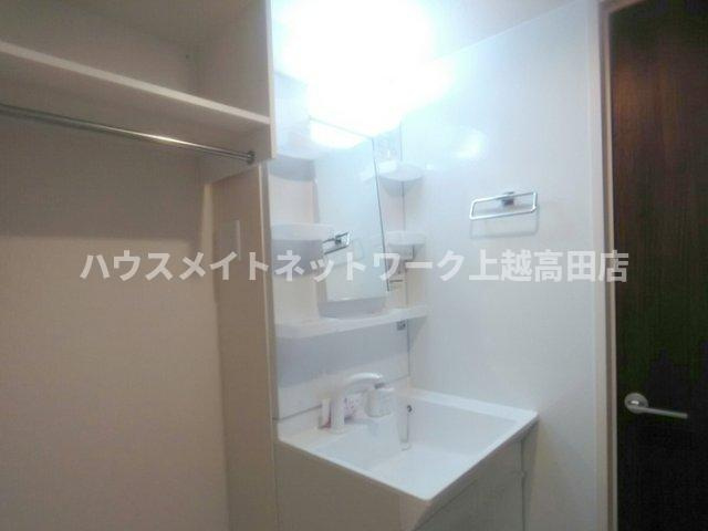 ルミナーレの独立洗面台|洗髪洗面化粧台（同室タイプ３０３号室の画像を掲載）