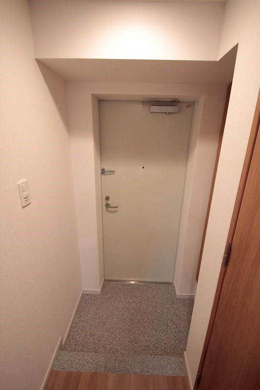 N-stage鶴見の玄関