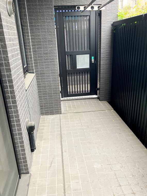 インプレストコア神楽坂のバルコニー