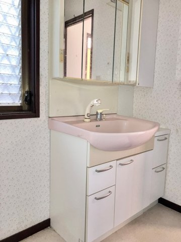 戸塚町戸建の洗面所