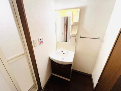 【洗面所】 | コンフォール錦 | 洗髪洗面化粧台