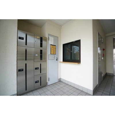 【エントランス】 | ラ・フロレスタ壱番館 | 宅配ボックス