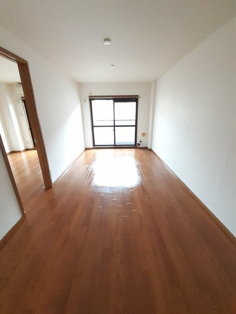 アヴェニ－ルの居間・リビング