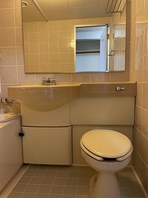 【トイレ】 | ライオンズマンション福島野田町 | ３点ユニットバス（トイレ）（前回募集時／２０２１年６月撮影）