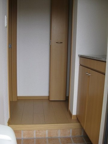 オービットＢの玄関