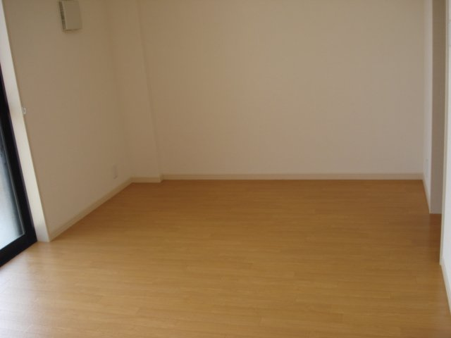 フラワーハウスの居間・リビング|リビング（西方向）