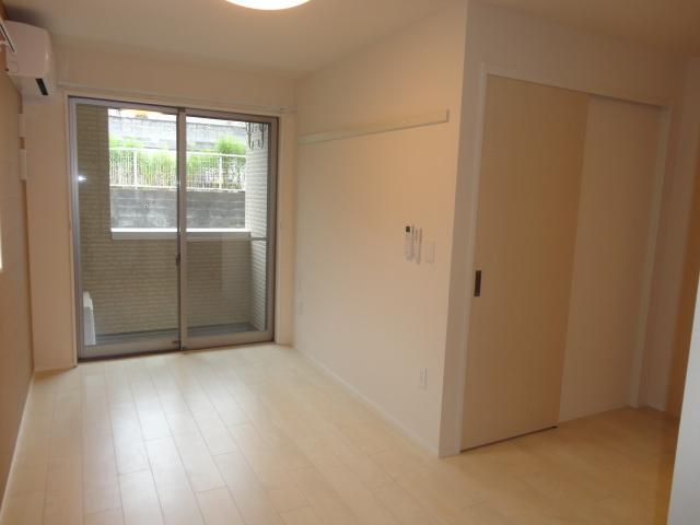 エマーソン上星川の内装|洋室